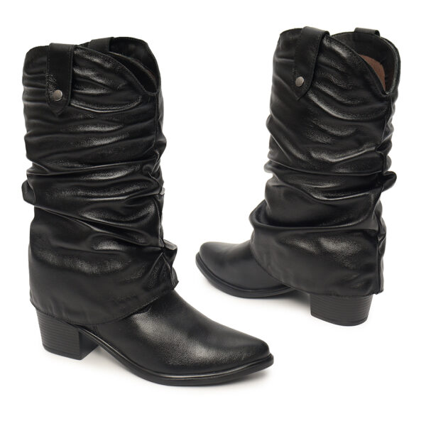 Bota Feminina Western Cano Enrugado Removível em Couro Preta - Imagem 4