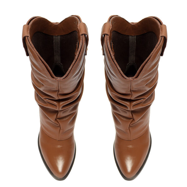 Bota Feminina Western Cano Enrugado Removível em Couro Havana - Imagem 5