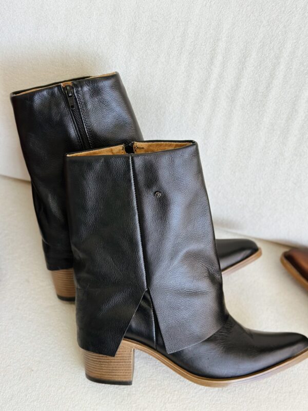 Bota Feminina Nashiville Couro Comfort Preto Lustro - Imagem 3