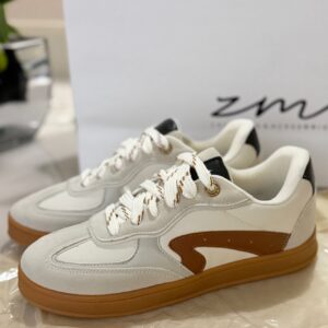 Tênis Feminino Casual  Off White/Caramelo com Detalhes Elegantes e Solado TR