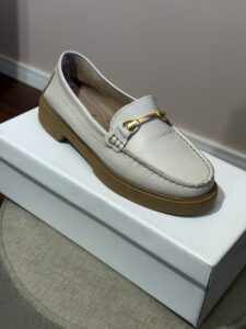 Mocassim Off White em Couro Legítimo Zêmel