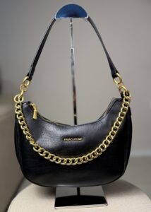 Bolsa Feminina Preta Baguete com Corrente Dourada – Pavão Prime